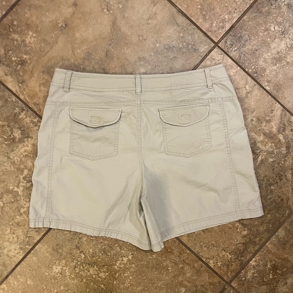 Intro Casual Elegance Stretch Tan Shorts - Picture 9 of 10